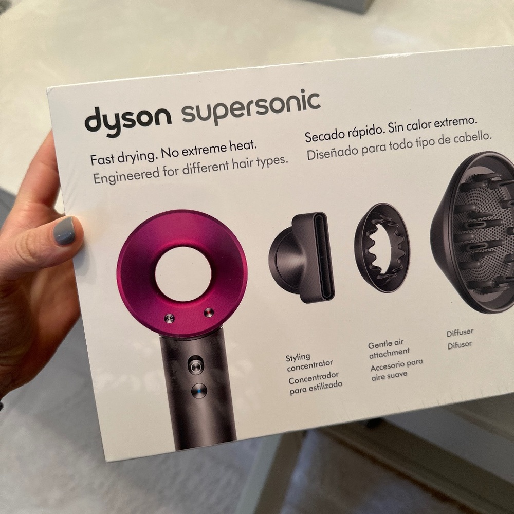 Dyson supersonic hairdryer